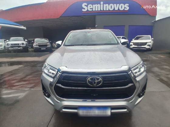 TOYOTA HILUX 2.8 D-4D TURBO DIESEL CD SRX 4X4 AUTOMÁTICO